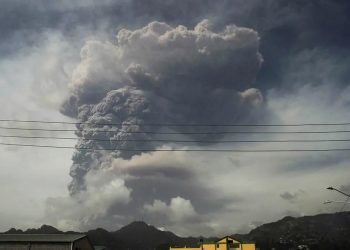 La nube de polvo del volcán La Soufriere podría llegar al Caribe en los próximos días. Foto: eldia.com.do