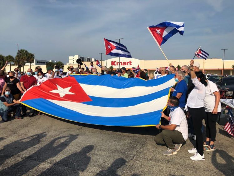 Caravana Puentes de Amor en Miami, domingo 25 de abril de 2021