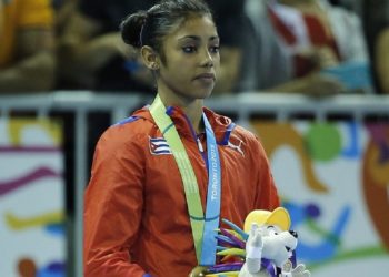 Marcia Videaux, única gimnasta cubana que estará en Tokio. Foto: José Méndez/Efe/Archivo.