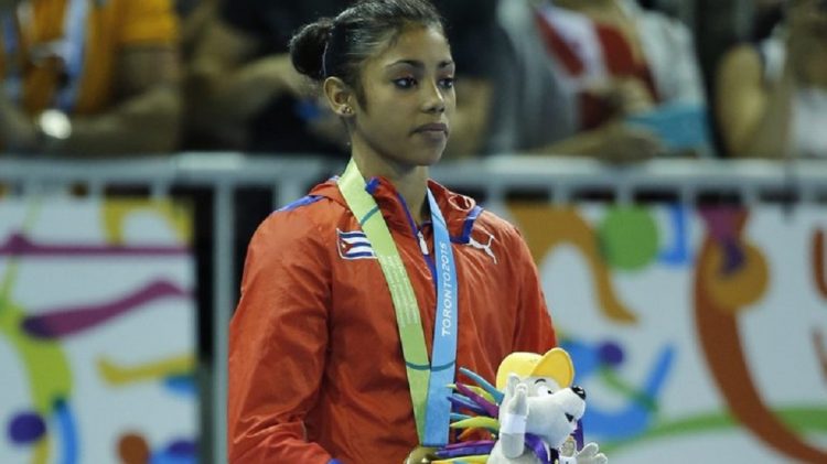 Marcia Videaux, única gimnasta cubana que estará en Tokio. Foto: José Méndez/Efe/Archivo.