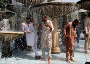 Karachi, Pakistán, una de las ciudades de mayor calor en el mundo. Foto: The Guardian.