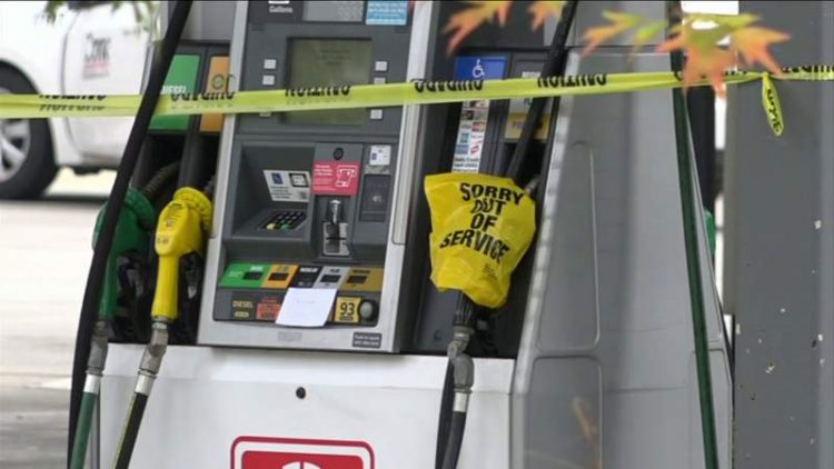 Una gasolinera de Florida con crisis de combutible. Foto: WKMG.