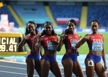 Relevo femenino cubano 4x400 ganador de la medalla de Oro en el Campeonato Mundial de Relevos en Polonia. Foto: Twitter oficial del evento.