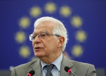 El alto representante de la Unión Europea para la Política Exterior, el español Josep Borrell, durante su intervención ante el Parlamento Europeo en Estrasburgo, Francia, el 8 de junio de 2021. Foto: Jean-Francois Badias / POOL / EFE/Archivo.