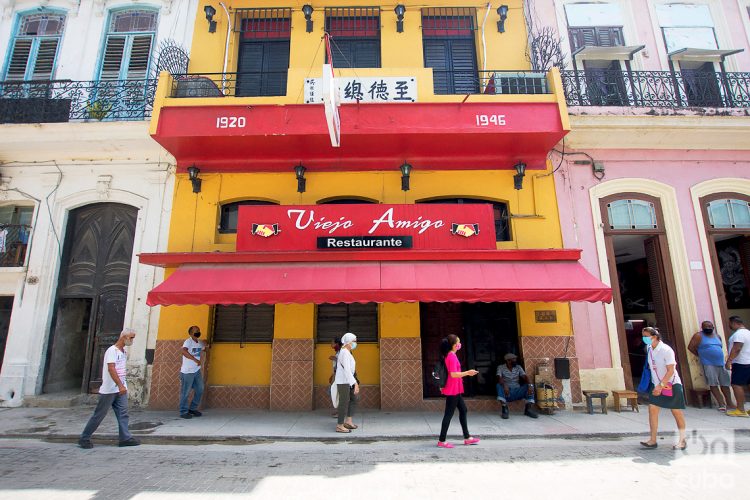 Restaurante en el Barrio Chino de La Habana. Foto: Otmaro Rodríguez.