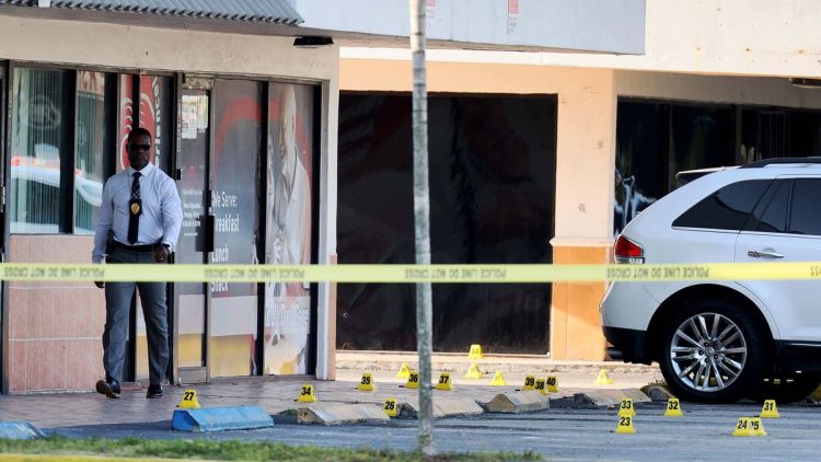 El Salón de Banquetes El Mula, en 7630 NW 186th. Street, Hialeah. Foto: Chicago Tribune.