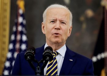 El presidente Joe Biden anuncia sus nuevos planes para incrementar la vacunación contra la COVID-19. | Foto: CNBC