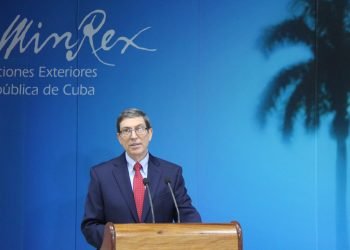 El canciller cubano Bruno Rodríguez, durante una conferencia de prensa en la sede de la cancillería en La Habana. Foto: Cancillería de Cuba / Twitter / Archivo.