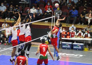 Disputa del bronce del Campeonta Norceca de voelibol masculino, entre Cuba y México. Foto: Edgar Montelongo / Jit.