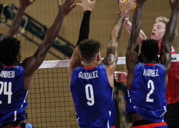 Acción del partido entre Cuba y Canadá, ganado por el equipo norteño, en el Campeonato Mundial de Voleibol Masculino Sub-21. Foto: FIVB / Jit.