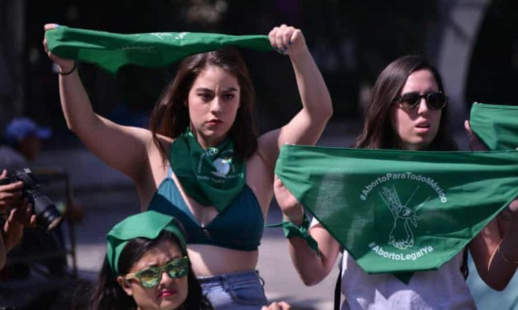 Manifestantes proaborto en México. Foto: The Guardian.