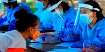 Centro de test anticovid en Dili. (Timor Oriental) Foto: EFE/EPA/Antonio Dasiparu.