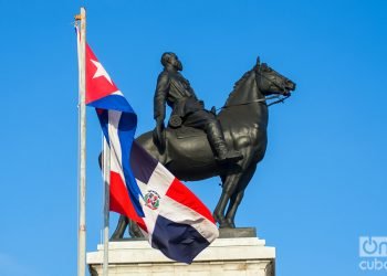 Estatua ecuestre del General Máximo Gómez, mirando hacia el mar, La Habana Cuba. Foto: Otmaro Rodríguez