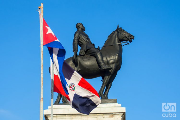 Estatua ecuestre del General Máximo Gómez, mirando hacia el mar, La Habana Cuba. Foto: Otmaro Rodríguez