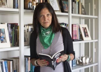 La escritora argentina, Claudia Piñeiro. Foto: La Tercera/Archivo.