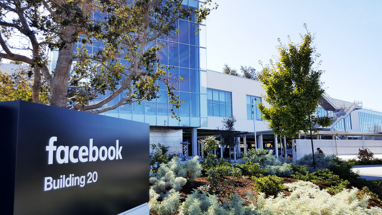 El "cuartel general" de Facebook en Menlo Park, California. Foto: FB Headquarters Office.