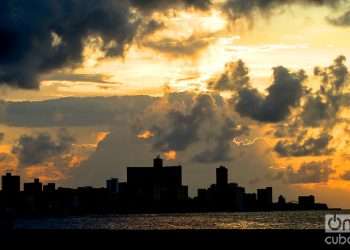 Malecón de La Habana, octubre 2021, Cuba. Foto: Otmaro Rodríguez