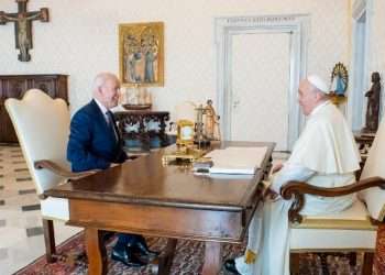 Encuentro entre el presidente de Estados Unidos, Joe Biden y el papa Francisco en el Vaticano. Foto: vaticannews.va