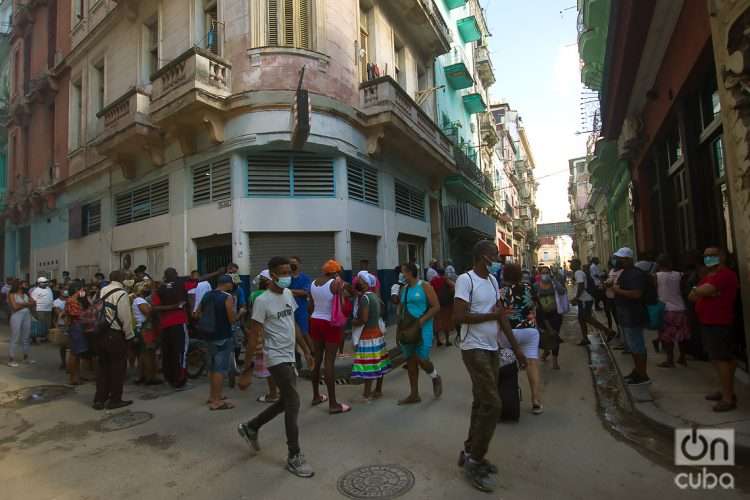 Los casos activos de coronavirus en Cuba han aumentado discretamente en los ùltimos tres días. Foto: Otmaro Rodríguez