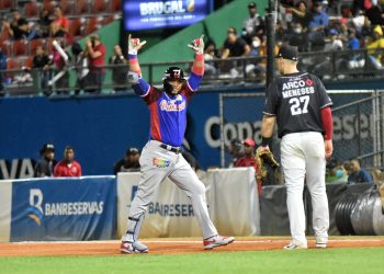 Robinson Canó fue el héroe de los Gigantes del Cibao en su victoria sobre los Charros de Jalisco en el inicio de la Serie del Caribe 2022. Foto: Tomada del Twitter de Gigantes del Cibao.