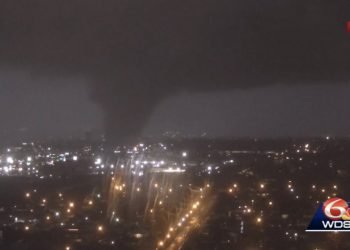 El tornado azota a Nueva Orleans. Foto: Canal 6 WDSU.