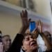 Los evangélicos oran durante una misa en una iglesia en La Habana, Cuba, el domingo 27 de enero de 2019. Foto: Ramón Espinosa/AP