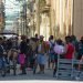 Personas en una cola en La Habana, el martes 17 de mayo de 2022, un día después de los anuncios de la Administración Biden sobre cambios en la política hacia Cuba. Foto: Otmaro Rodríguez.