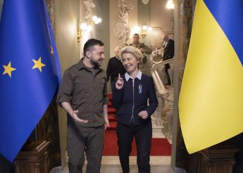 Ursula von der Leyen con el presidente ucraniano, Vlodomir Zelensky, en un viaje reciente a Kiev. | Foto: EFE/EPA.