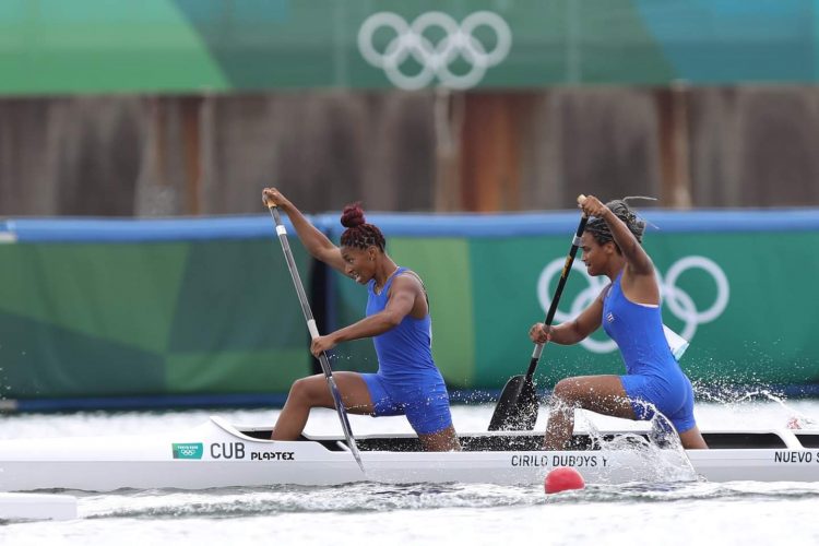 Yarisleidis integró, junto a Katherin Nuevola, la pareja cubana que se coronó en la modalidad de C-2 a 200 metros correspondiente al Campeonato Mundial de canotaje de Halifax. Foto: JIT.