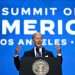 El presidente Joe Biden habla ante la plenaria de la Cumbre de las Américas este jueves en Los Angeles. | Foto: White House Pool