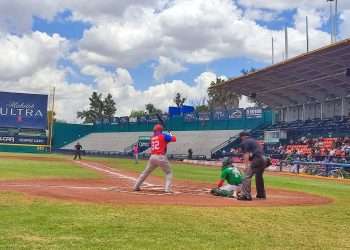 Entre los mejores jugadores del evento resaltaron dos cubanos, el mayabequense Javier Carabeo (líder en jonrones con tres) y el mejor center field, el granmense Francisco Venecia. Foto: Tomada de Twitter @jit_digital