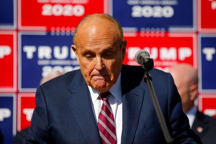 Rudi Giuliani durante la campaña presidencial de Donald Trump. Foto: CNBC.