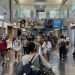 Imagen de archivo de personas en el Aeropuerto Internacional de Miami. Foto: The New York Times / Archivo.