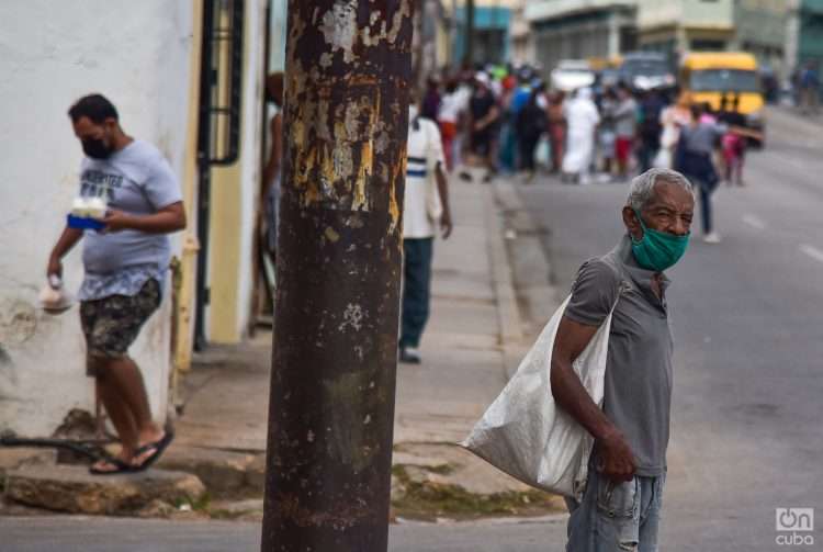 La Isla exhibe altos niveles de esperanza de vida, así como una estructura de causas de muerte donde predominan las enfermedades degenerativas asociadas a la vejez. Foto: Kaloian.