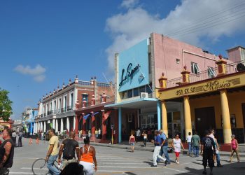 Imagen de archivo de la ciudad cubana de Holguín. Foto: viajescuba.org / Archivo.