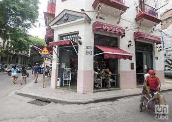 Restaurantes privados en la Habana Vieja. Foto: Otmaro Rodríguez/OnCuba/Archivo.