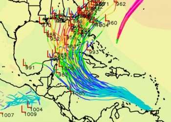 Posibles trayectorias de una onda tropical que pudiera convertirse en ciclón en los próximos días. Gráfico: Centro de Pronósticos del Instituto de Meteorología de Cuba.