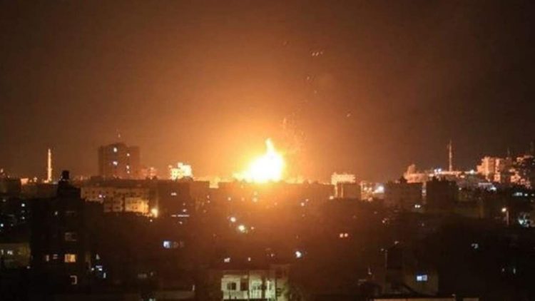 Israel lanzó este sábado varios misiles contra el Aeropuerto Internacional de Damasco y una zona del sur de la capital, dejando al menos cinco soldados muertos. Foto: twitter.com/Syria_Protector.