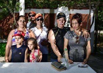 Cubanos en Uruguay. Foto: El País de Uruguay.