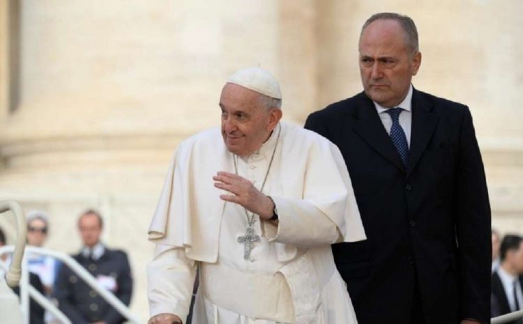 Francisco, en el Vaticano. Foto: www.vatican.va