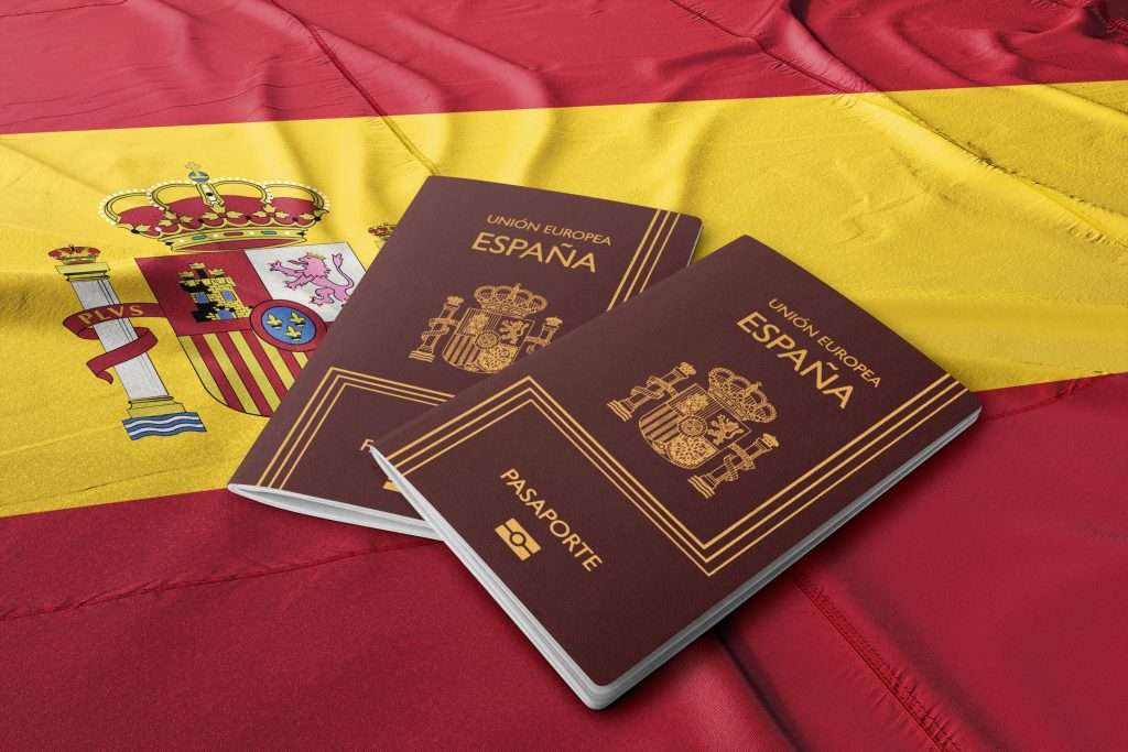 Pasaporte español. Foto: cronista.com / Archivo.