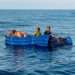 Balseros cubanos interceptados en los mares al sur de la Florida. Foto: Tomada de @USCGSoutheast