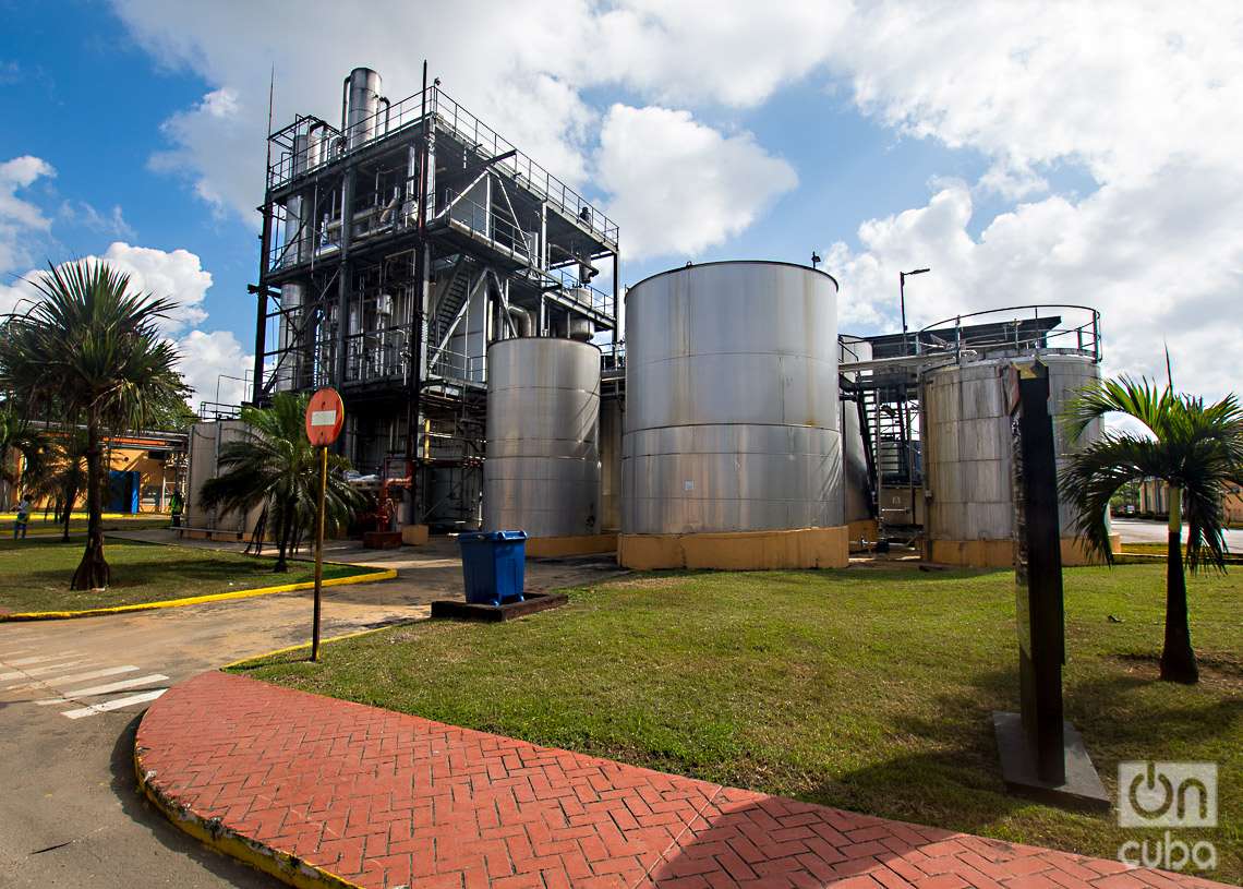 Destilería de Havana Club, en la Ronera San José, provincia de Mayabeque. Foto: Otmaro Rodriguez.