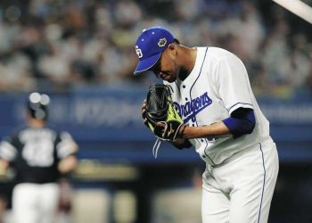 Raidel Martínez sigue acaparando titulares en el béisbol japonés. Foto: Dragones de Chunichi / Archivo.