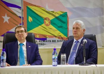 Bruno Rodríguez y el presidente cubano durante la visita a Granada. Foto: Miguel Díaz-Canel/Twitter.