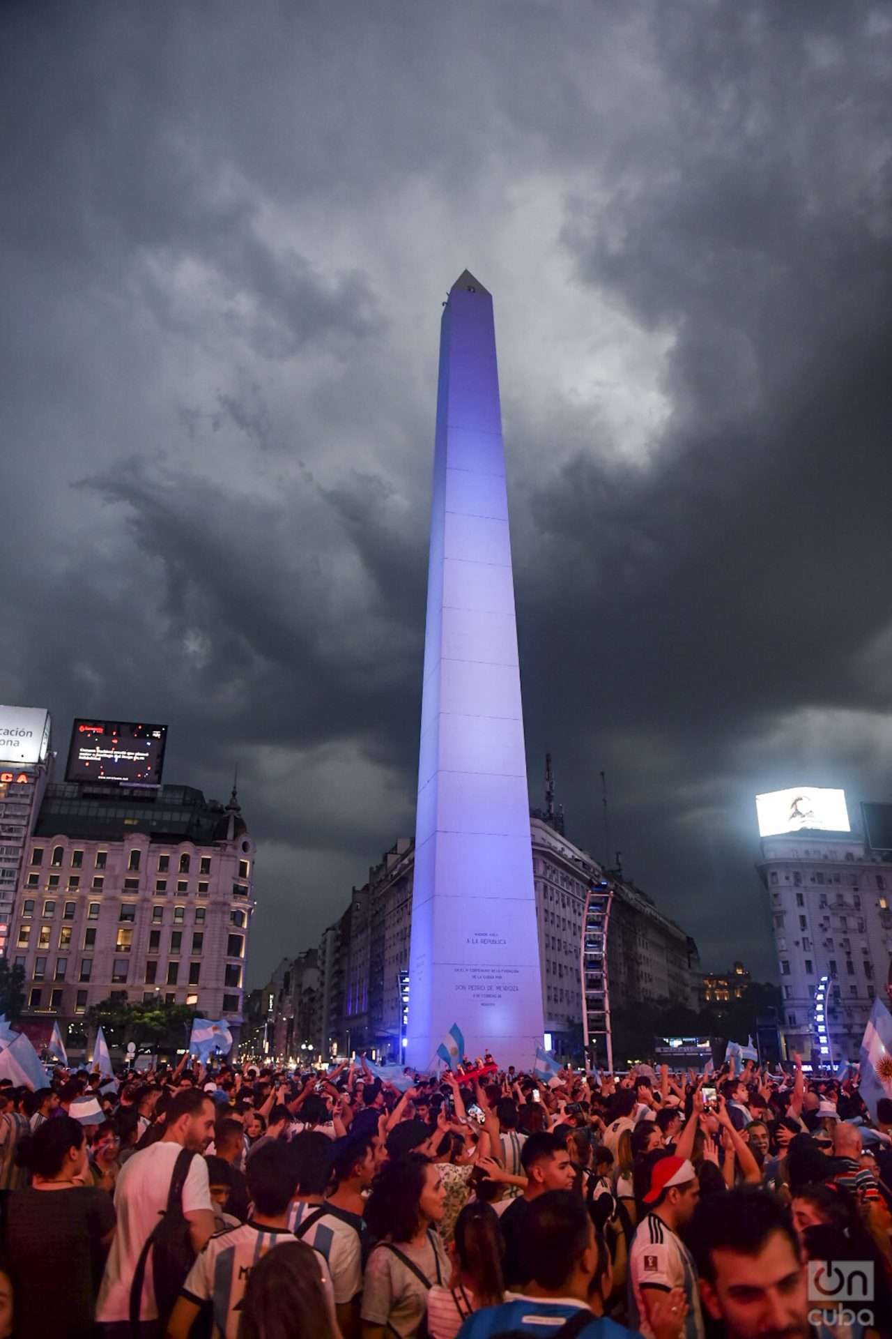 En este Mundial ya es tradición Argentina salir a festejar al Obelisco cada triunfo de Argentina. Foto: Kaloian.