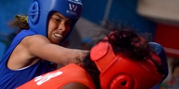 Imagen de archivo del primer cartel de boxeo femenino en Cuba. Foto: Omara García Mederos / ACN / Archivo.