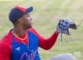 El lanzador Raidel Martínez durante los entrenamientos de la preselección de Cuba al Clásico Mundial de Béisbol, en el estadio Latinoamericano, en La Habana. Foto: Otmaro Rodríguez.