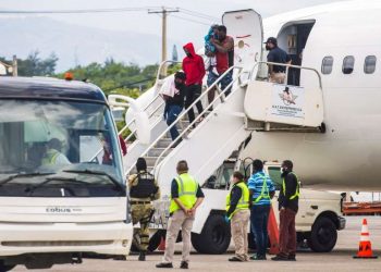 Haitianos  deportados. Foto:  Al  Momento.net.