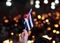 Marcha de las antorchas en La Habana, para conmemorar el 170 aniversario del natalicio de José Martí, este 27 de enero de 2023. Foto; Ernesto Mastrascusa / EFE.